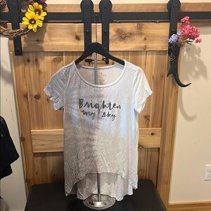 American Eagle Outfitters White/Gray Graphic Tunic